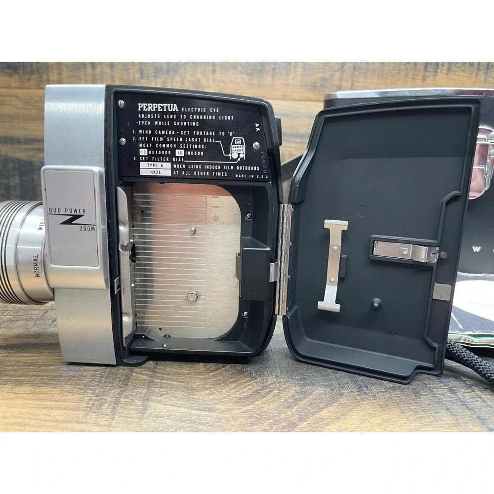 Bell & Howell Zoomatic Director Series 8mm Movie Camera Model 424 424P‎ Manuals